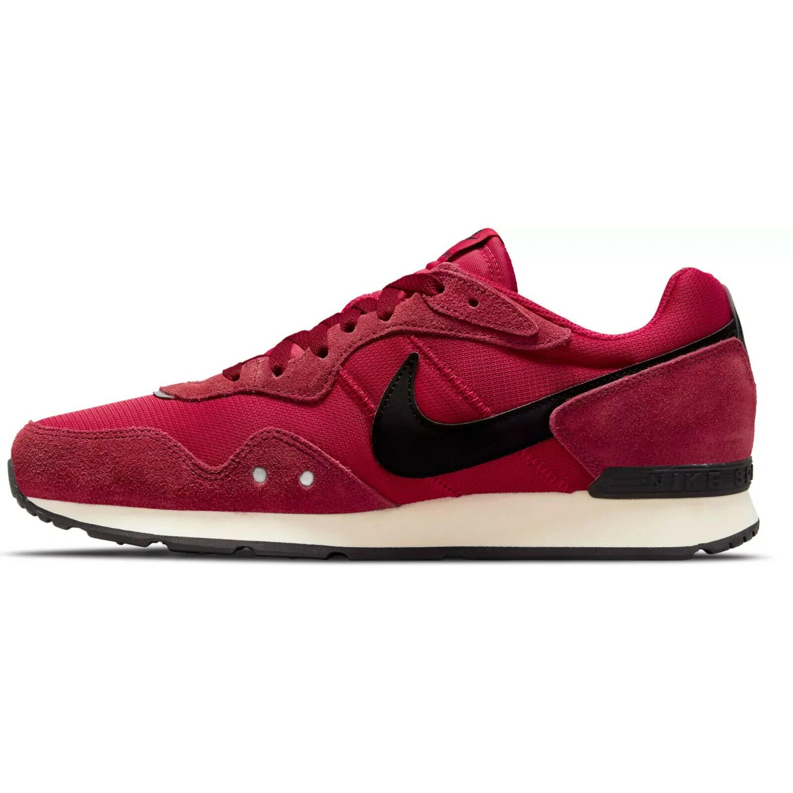 nike venture runner red