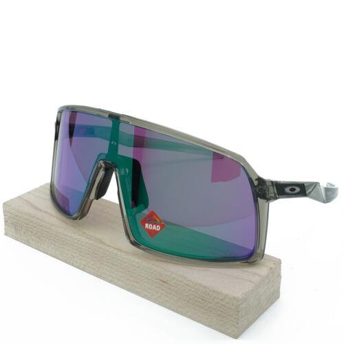 OO9406-10 Mens Oakley Sutro Sunglasses - Frame: Gray, Lens: Green