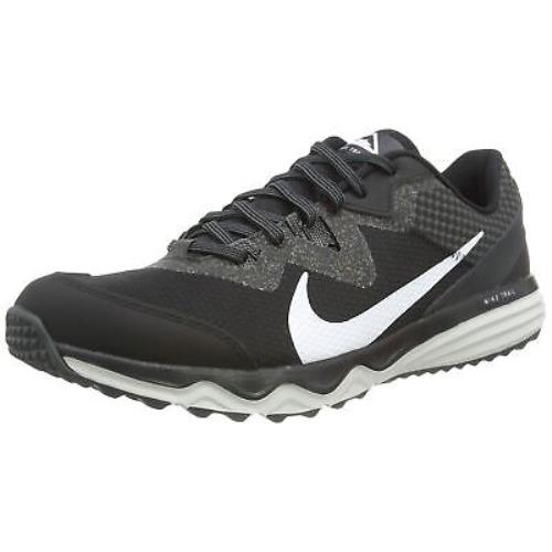Nike Men`s Road Running Shoe