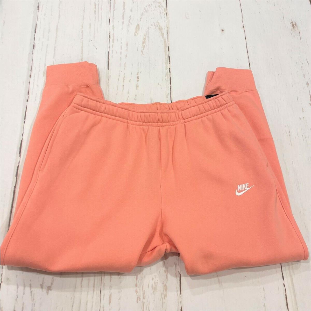 peach nike clothes