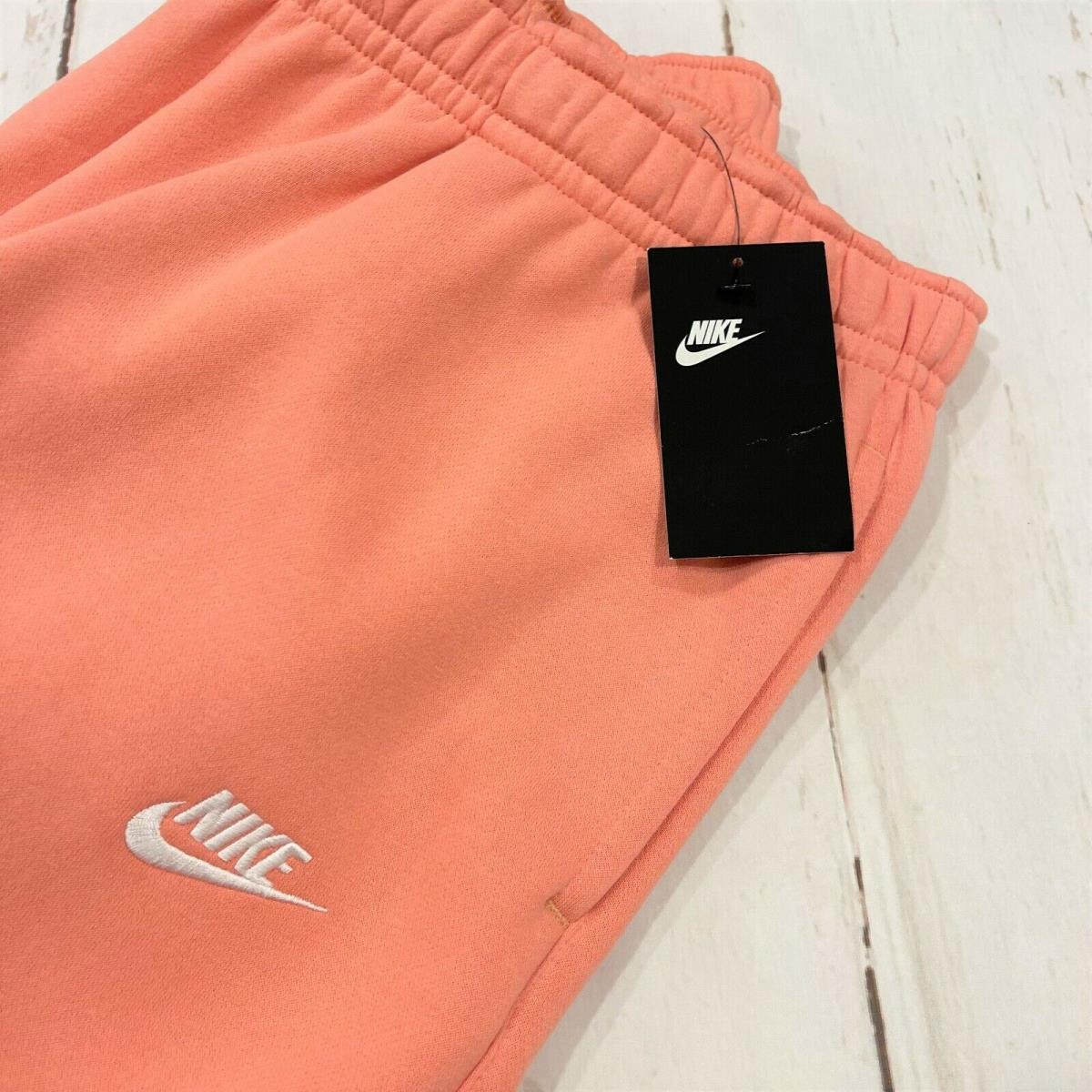 peach nike clothes