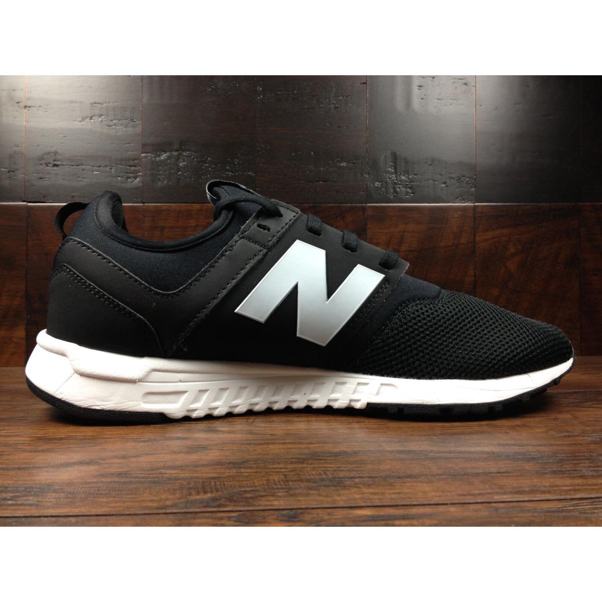 New Balance shoes  - Black / White 1