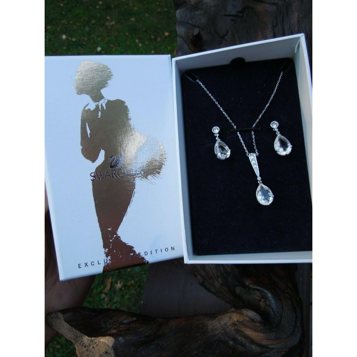 Atelier Swarovski Rhodium Plated Vtg Crystal Necklace Earrings Set 5030008