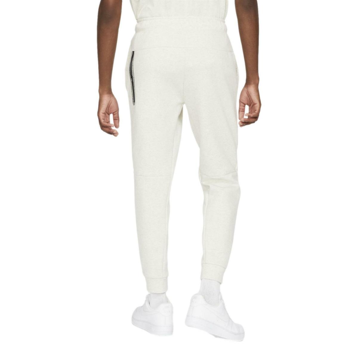 Nike Sportswear Men`s Move To Zero Tech Fleece Cuffed Joggers Pants DA0400-100