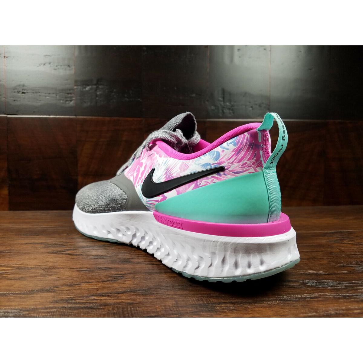 Nike shoes Odyssey React - Gunsmoke / Light Fuchsia / Tropical 2