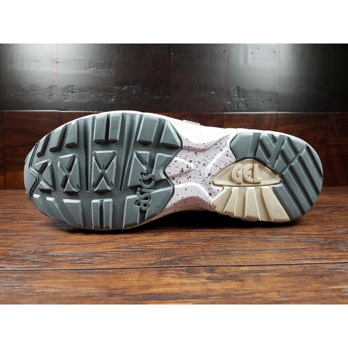 ASICS shoes  - Stone / Grey 3