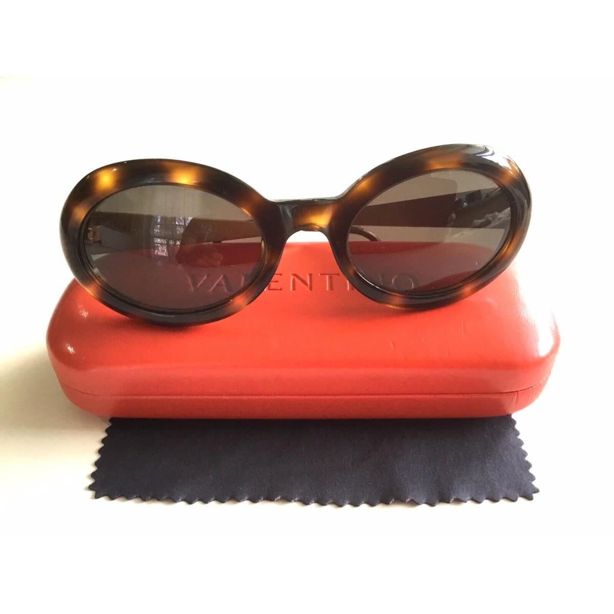 Valentino Sunglasses V 686 Tortoise 126 Frame