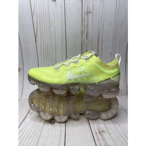 nike air vapormax luminous green