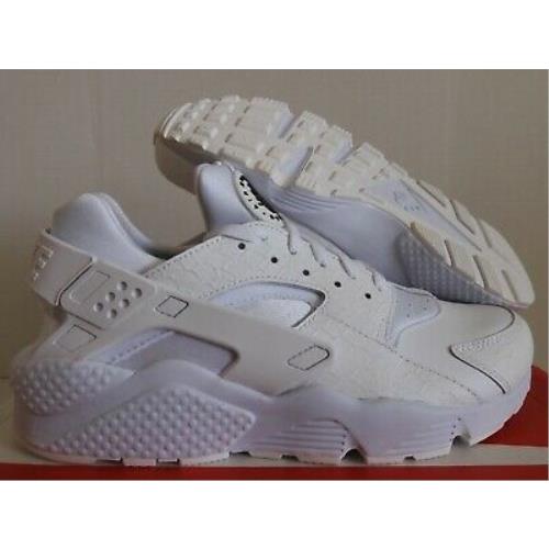 white huaraches size 7