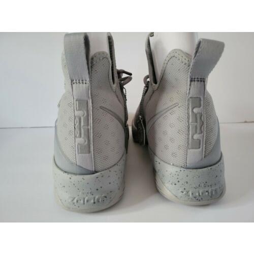 Nike shoes LeBron XIV - Gray 2