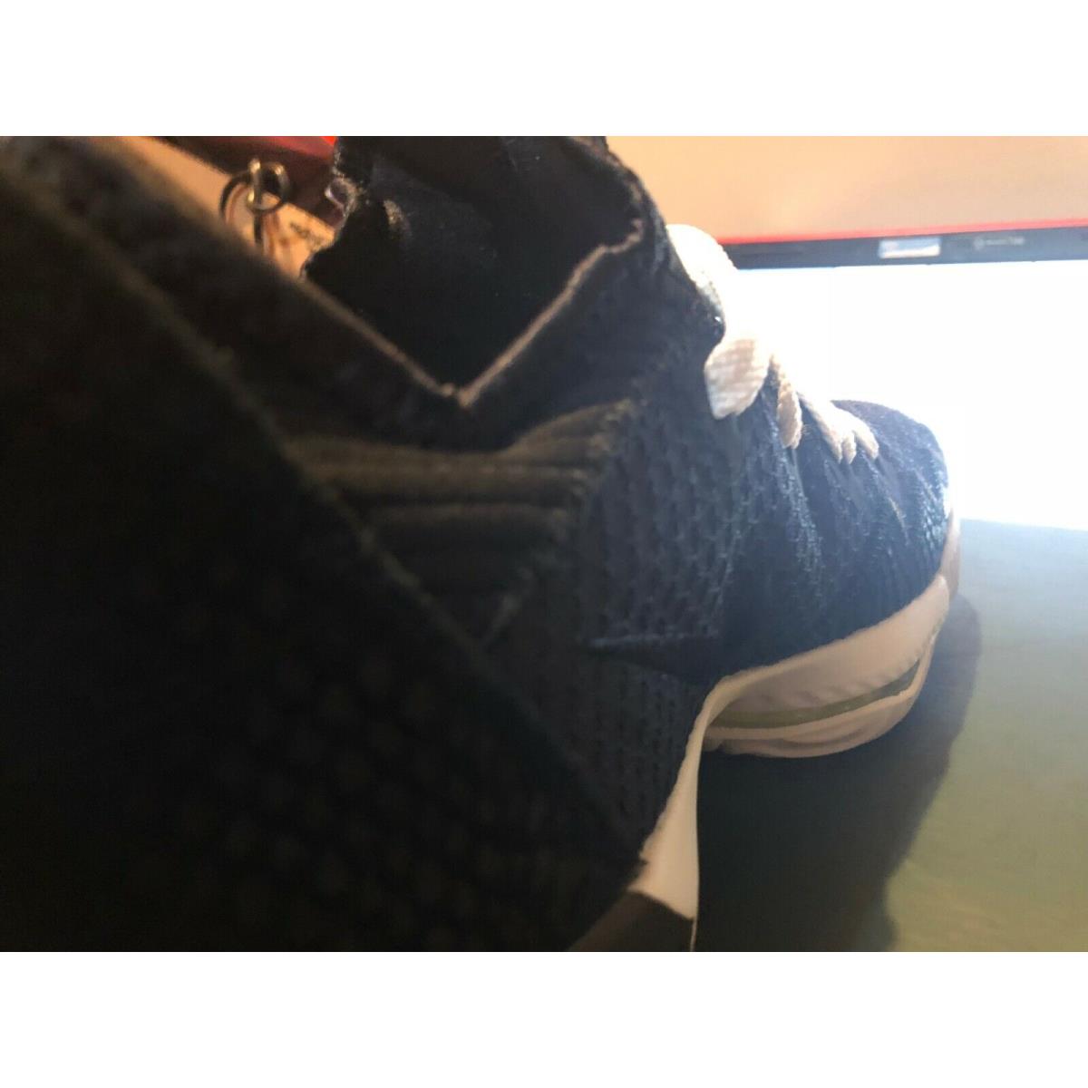 Nike shoes LeBron XVI - Black 4