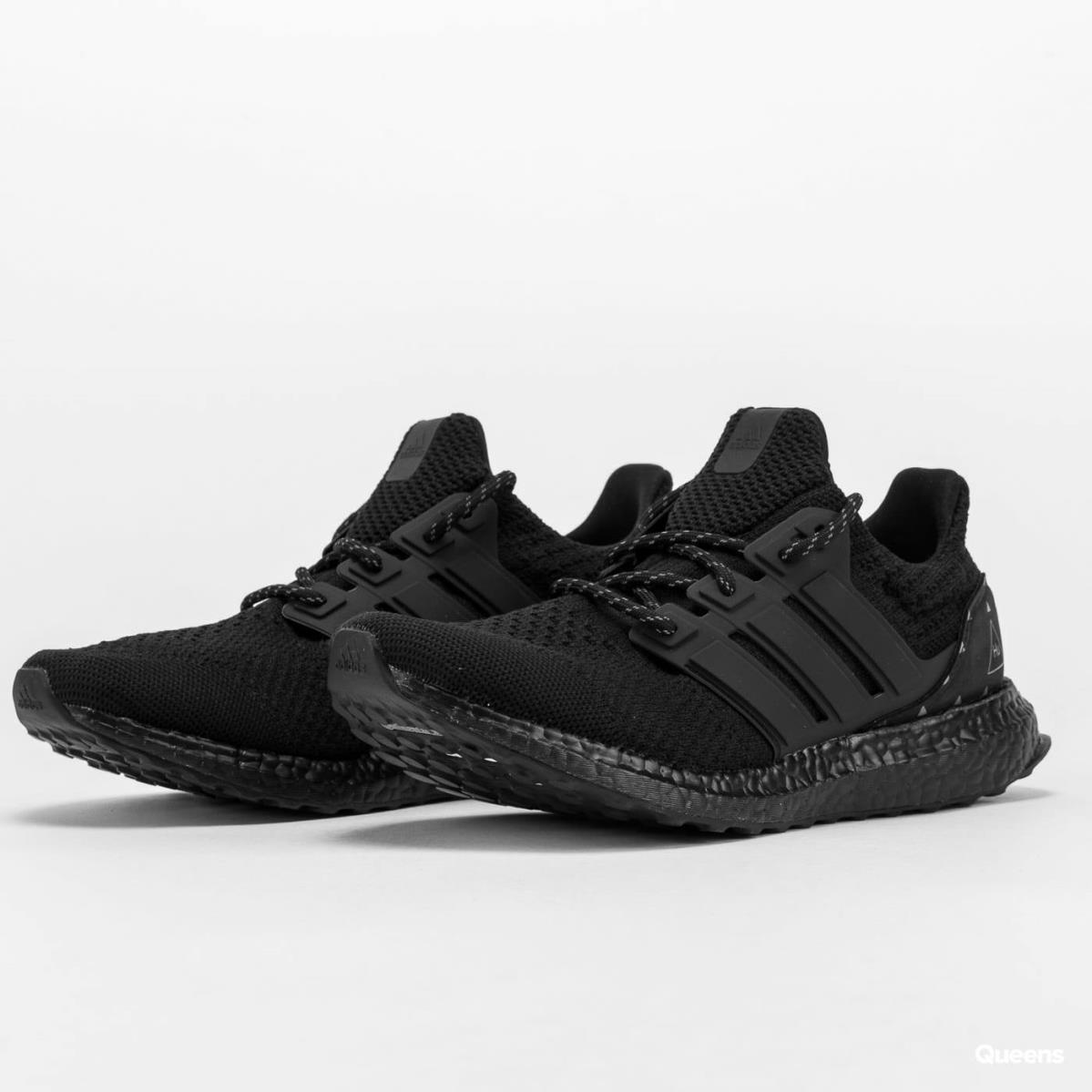 Adidas shoes UltraBoost DNA - CoreBlack/CoreBlack (Pharell X Parley Black Future , Core Black Manufacturer 3