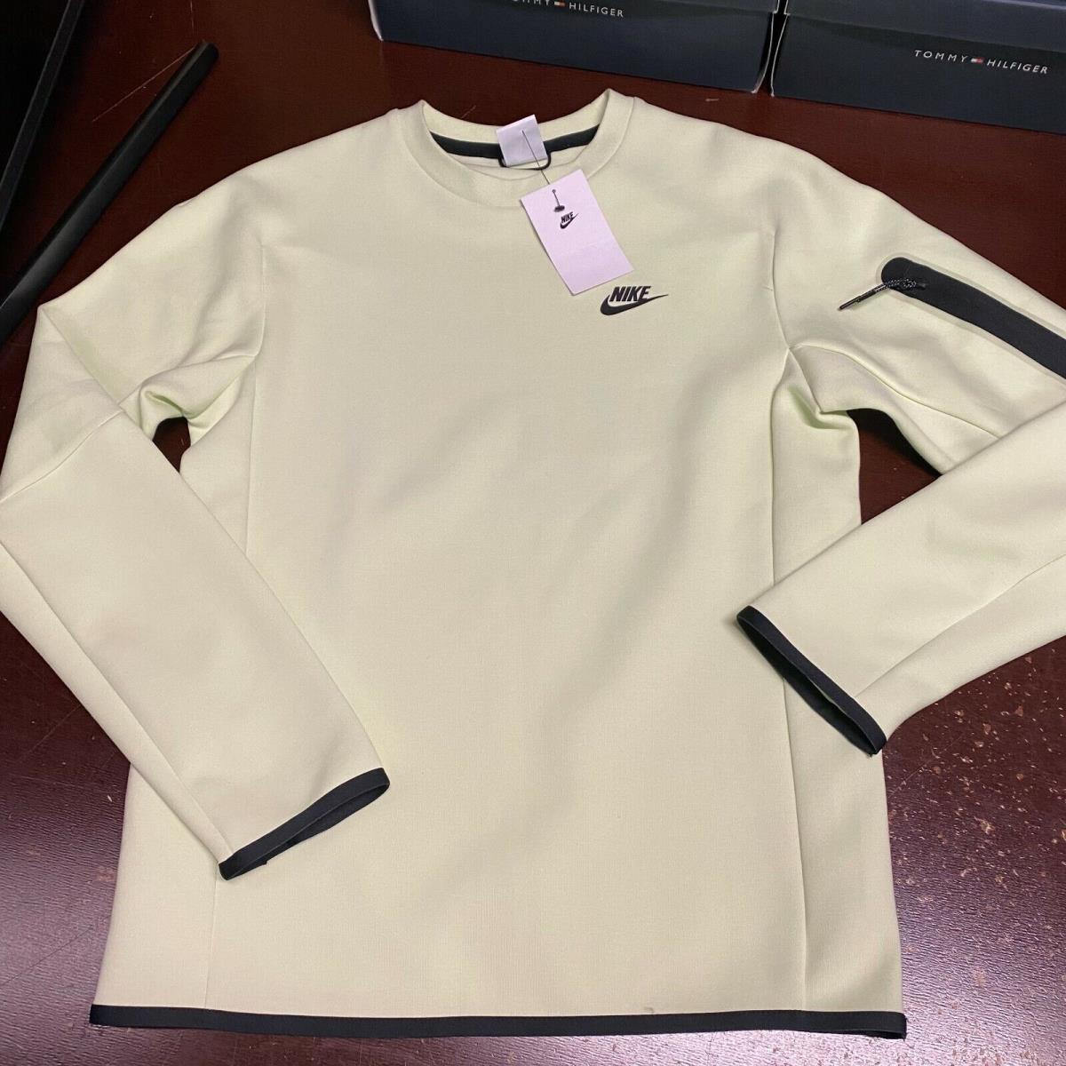 nike ivory sweatshirt