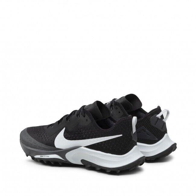 Nike shoes  1