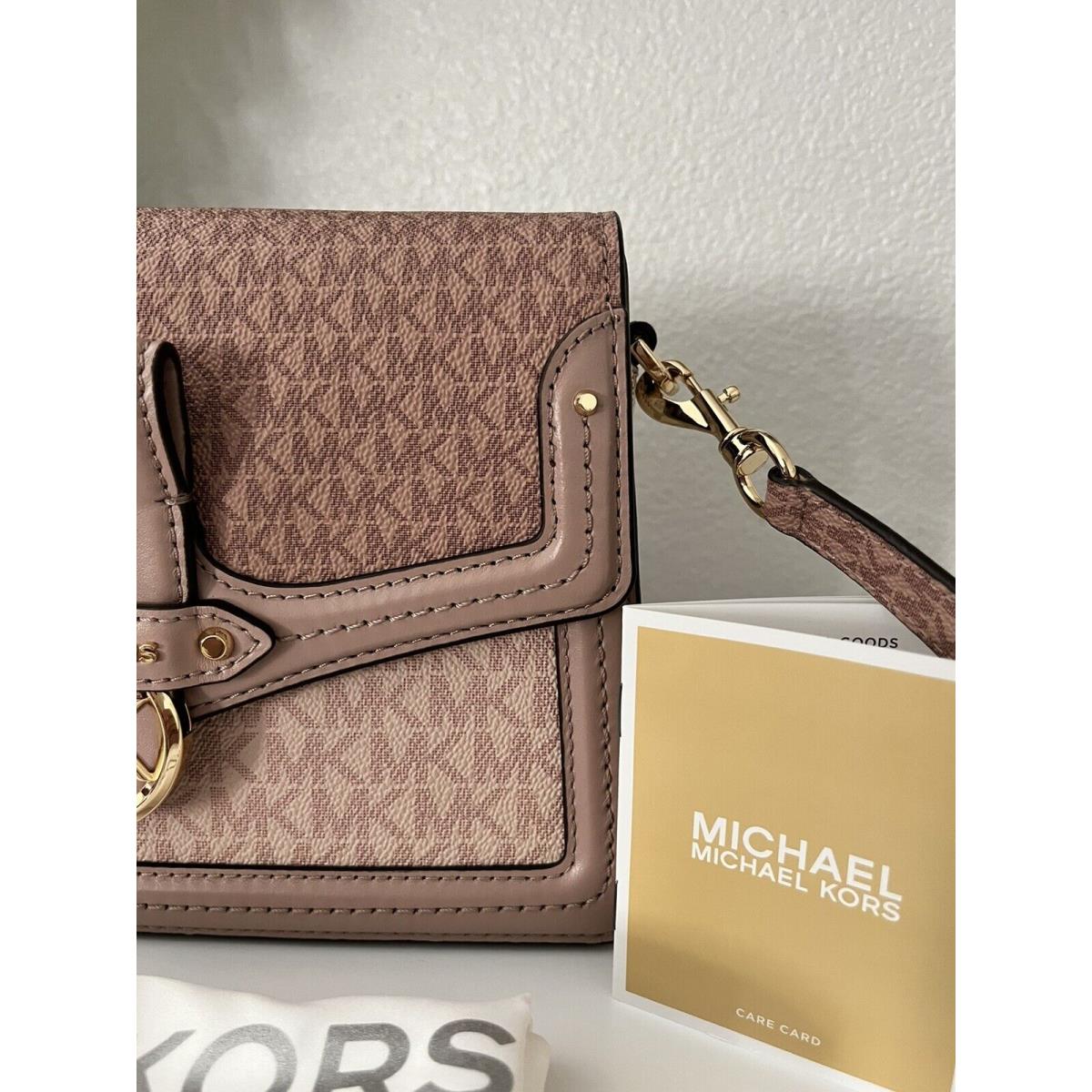 Michael Kors MK Jessie Medium Two-tone Logo Shoulder Bag Style 30S0GI6L2V