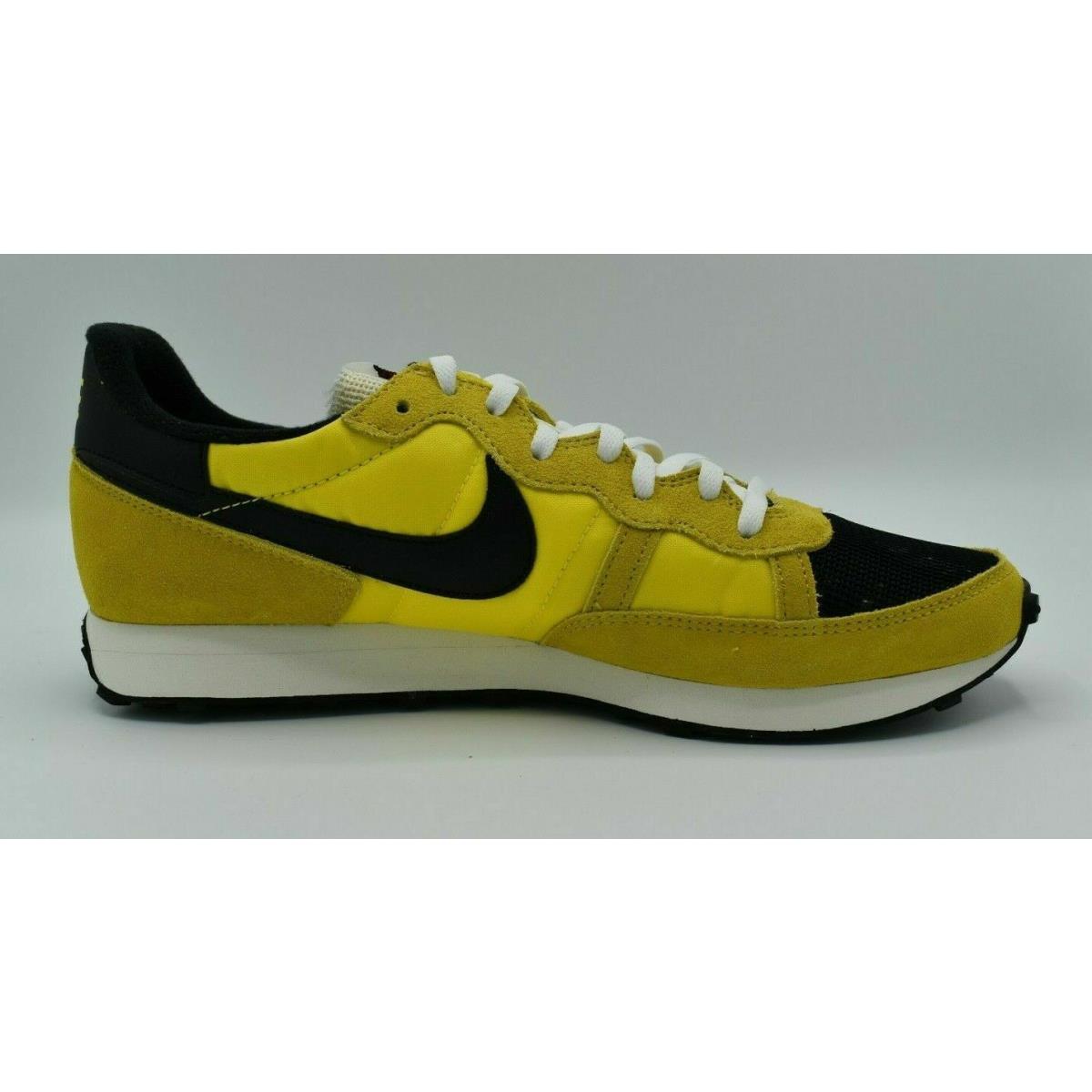 nike shoes for men yellow colour