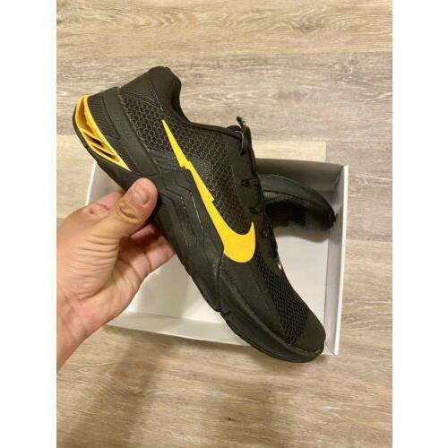 nike metcon black and yellow