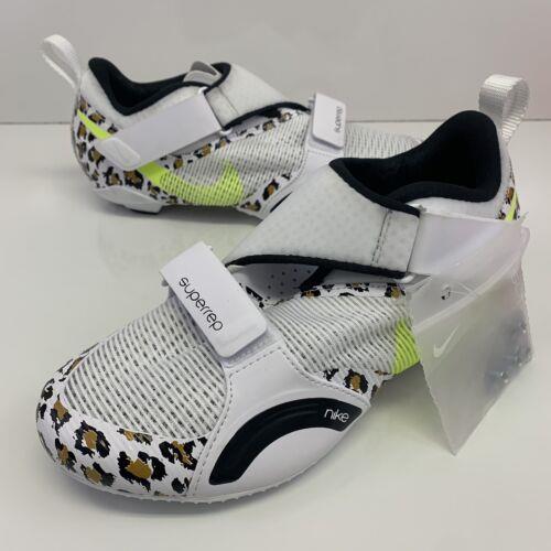 nike leopard spin shoes