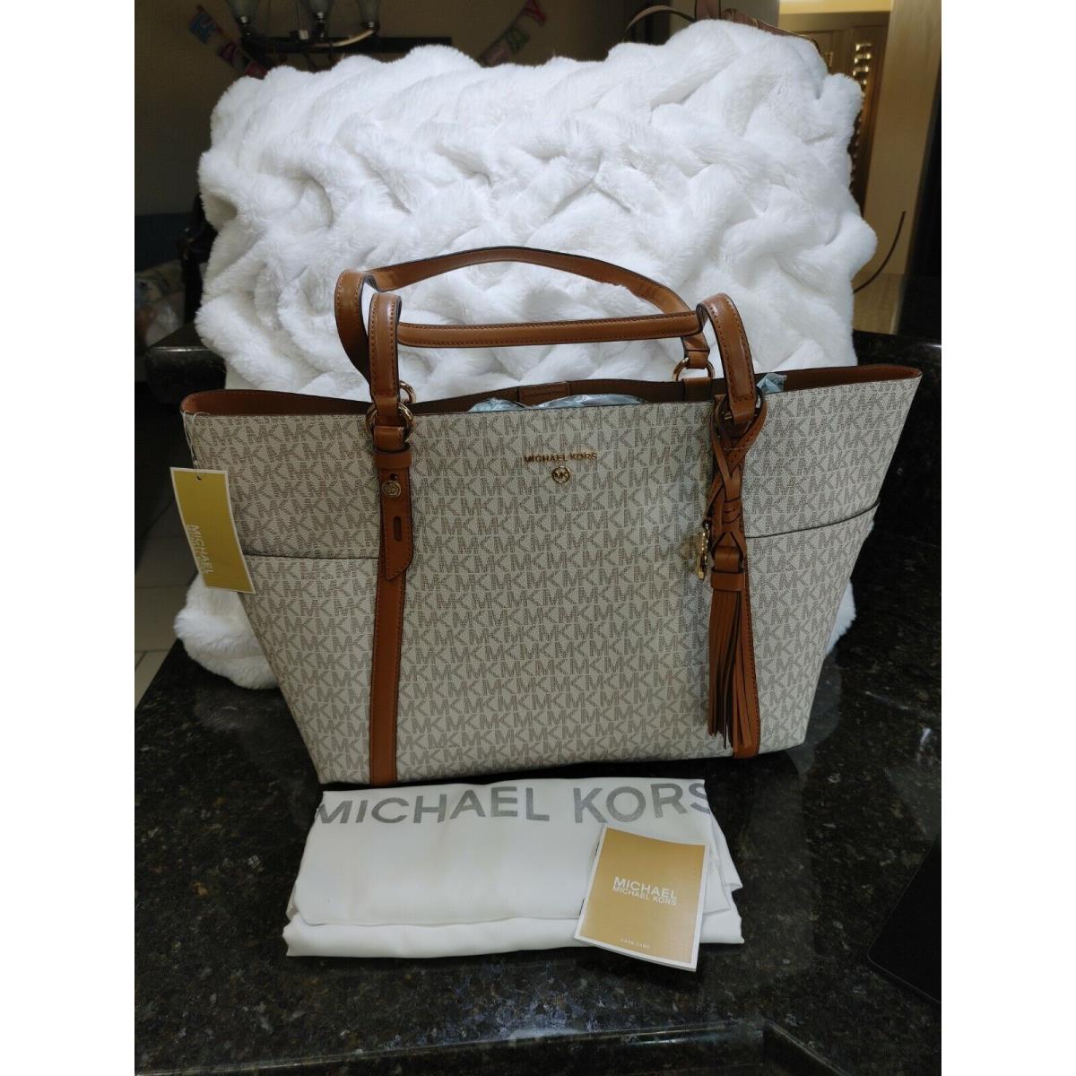 Michael Kors Sullivan Large Multifunction Leather Tote