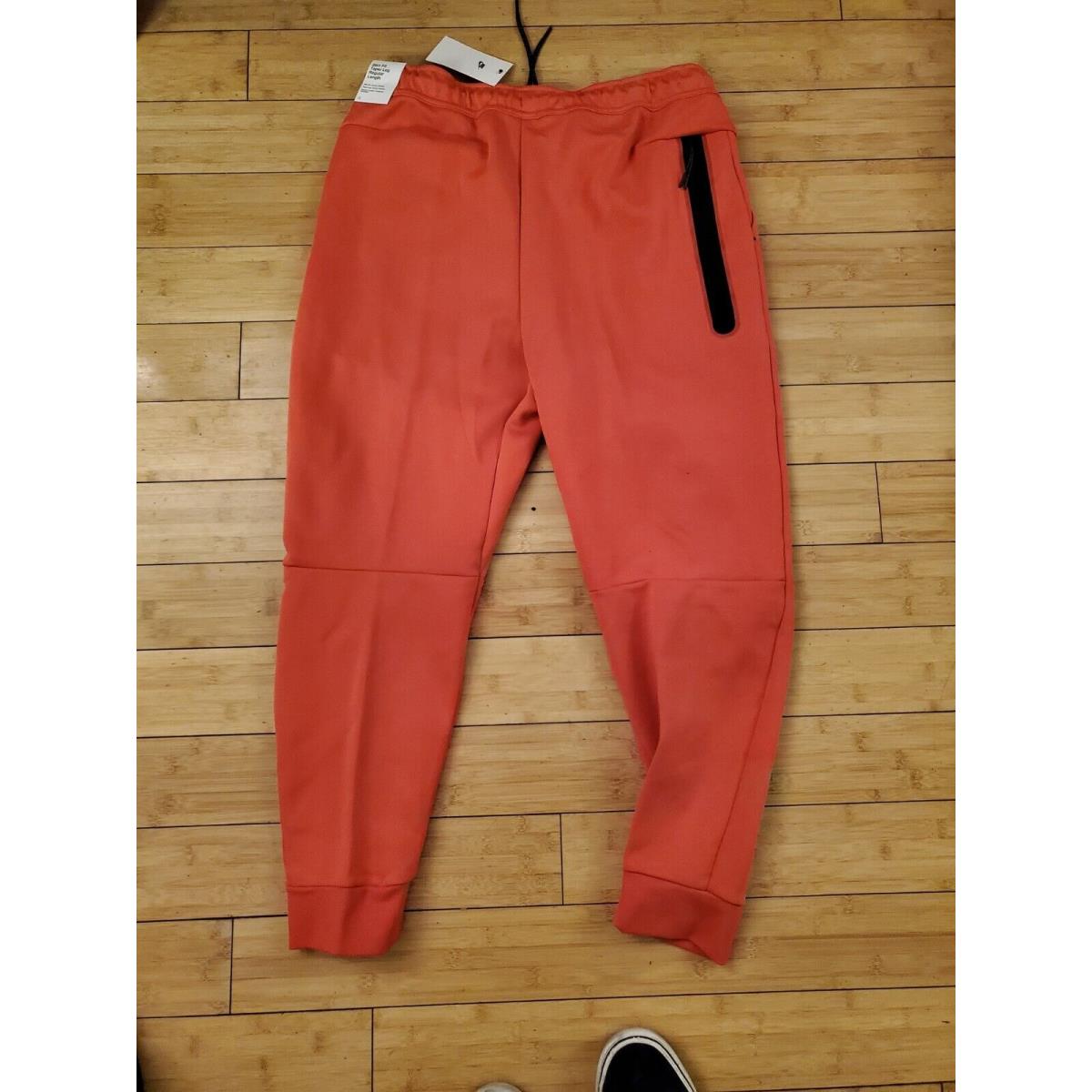 Nike outlets Sportswear Tech Fleece Tapered Joggers Lobster Red Men's Large CU4495-605