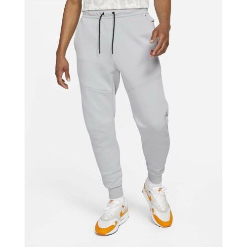 nike training dry tapered fleece sweatpants in black