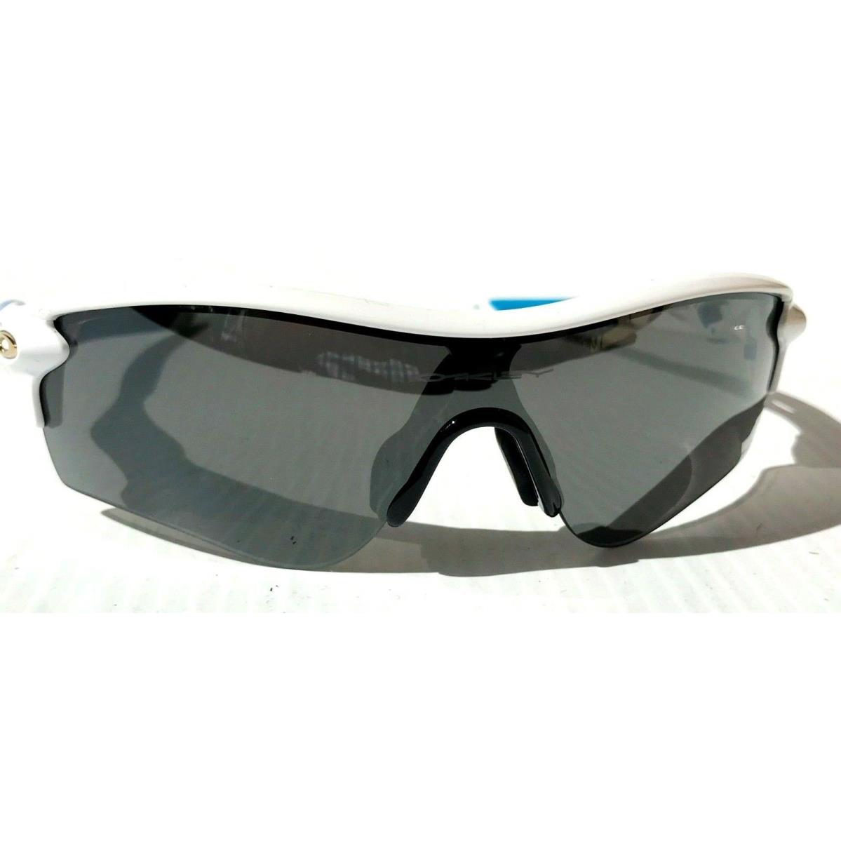 Oakley sunglasses RadarLock Path - White Frame, Black Lens