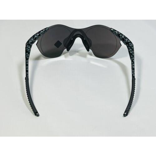 Oakley sunglasses Subzero - Frame: , Lens: Black 5