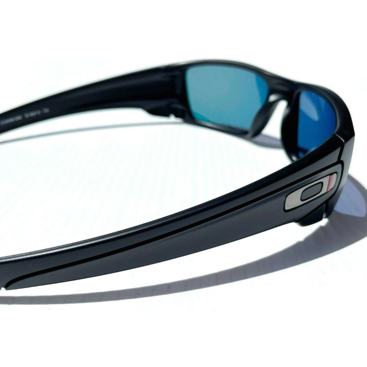 Oakley sunglasses Fuel Cell - Black Frame, Red Lens 4