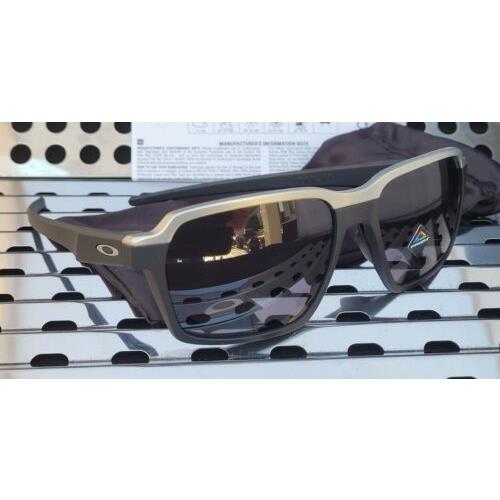 Oakley Parlay Sunglasses: Prizm Grey Lenses w/Matte Black Frame 