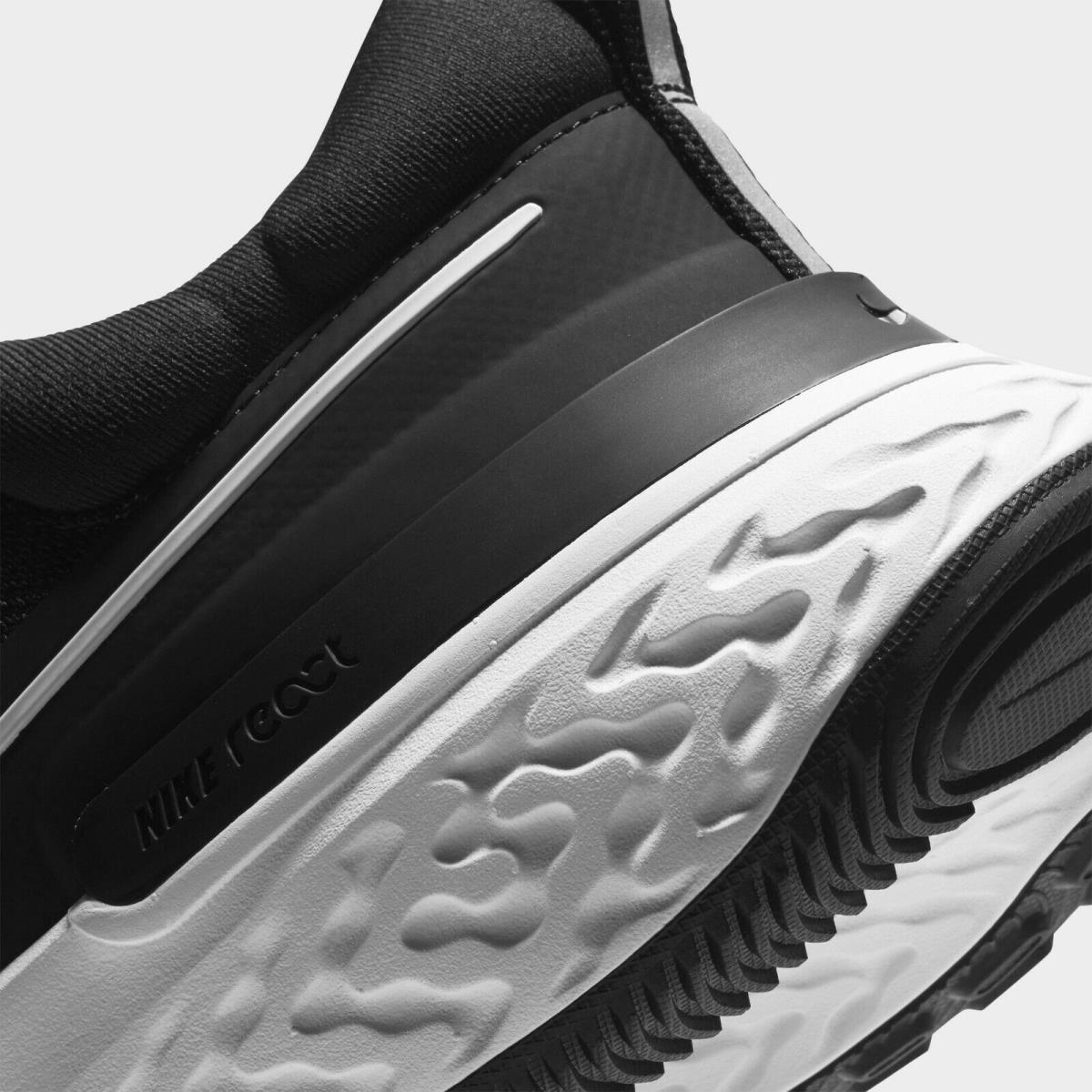 Nike shoes React Miler - Black 1