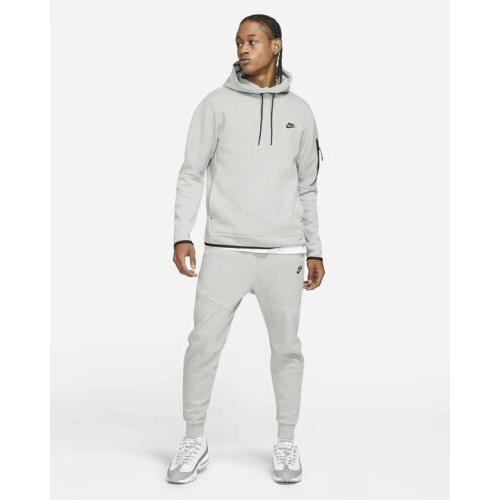 dark grey nike outfit