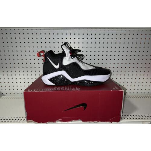 mens basketball shoes 10.5