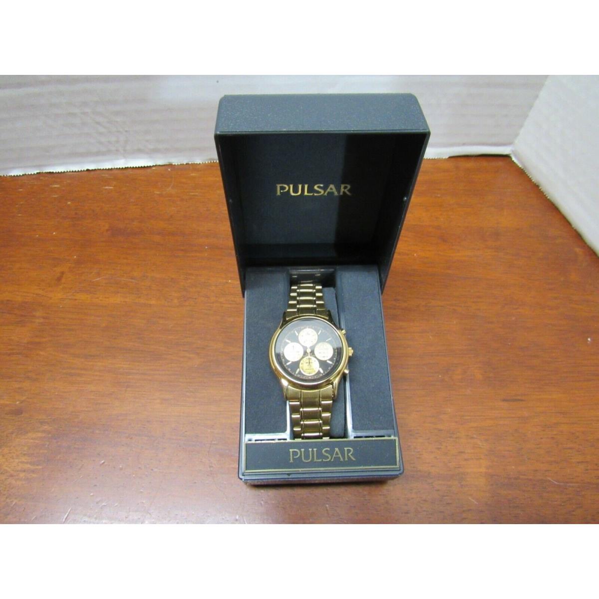 Pulsar Mens Stainless Steel Mineral Crystal Quartz Watch T-B26 C