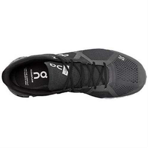 on running cloudflow black asphalt
