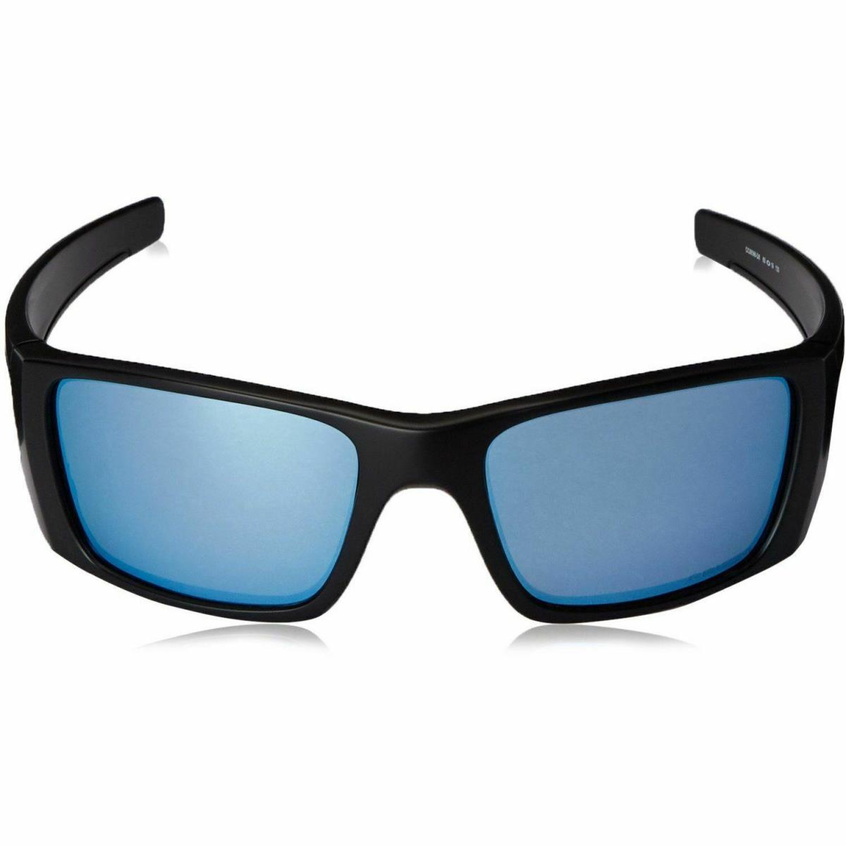 OO9096-D8 Mens Oakley Fuel Cell Polarized Sunglasses - Frame: Black, Lens: Blue