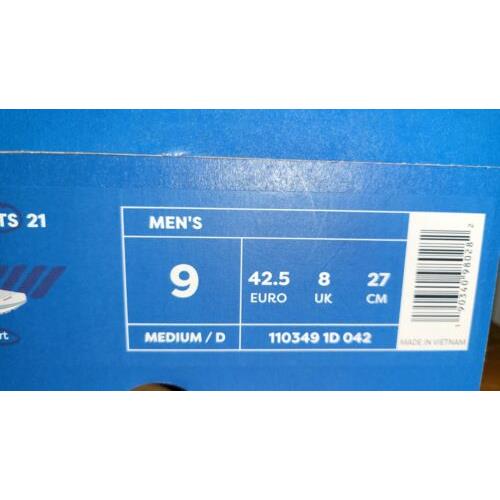 medical brooks shoes