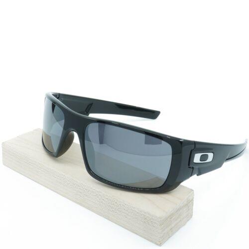 OO9239-01 Mens Oakley Crankshaft Sunglasses - Frame: Black, Lens: Black
