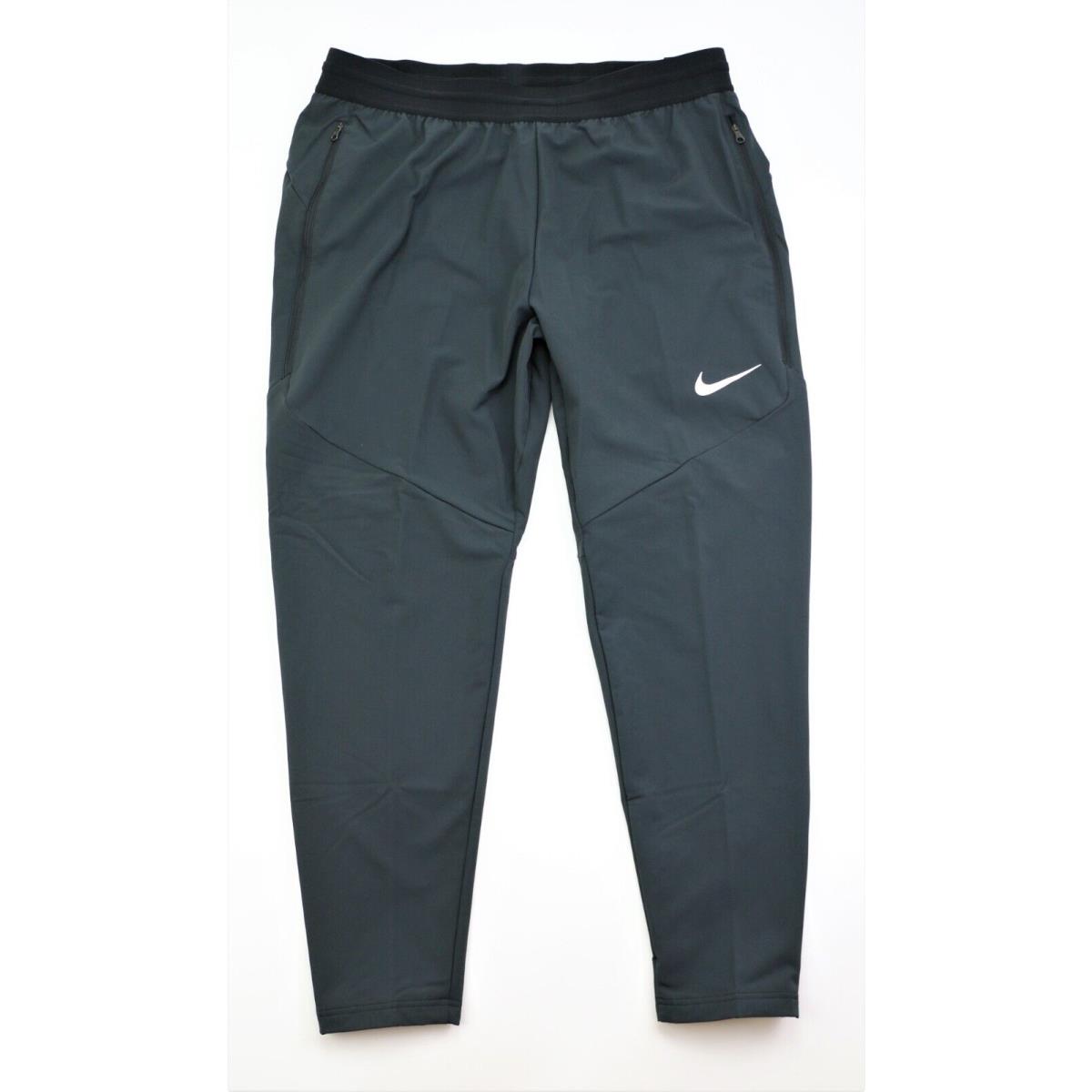 Nike Men`s Winterized Woven Training Pants Size XL CU7351-010 Black