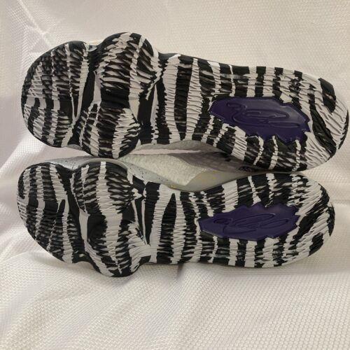 Nike shoes  - White / Metallic Silver / Purple / Amarillo 8