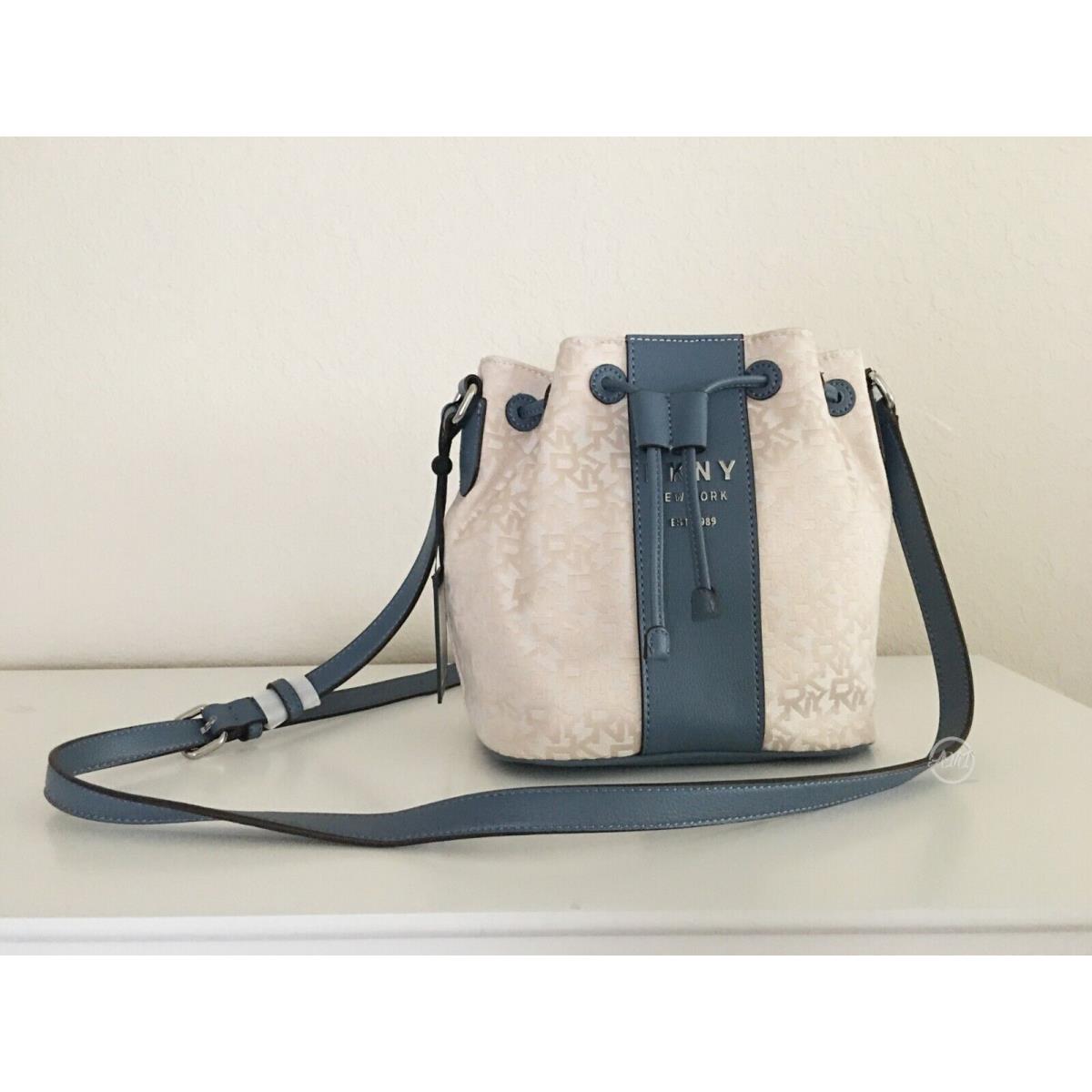 Dkny Noho Bucket 1Sz Logo Cream/blue Crossbody Bag Reg