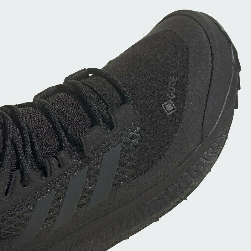 adidas terrex triple black