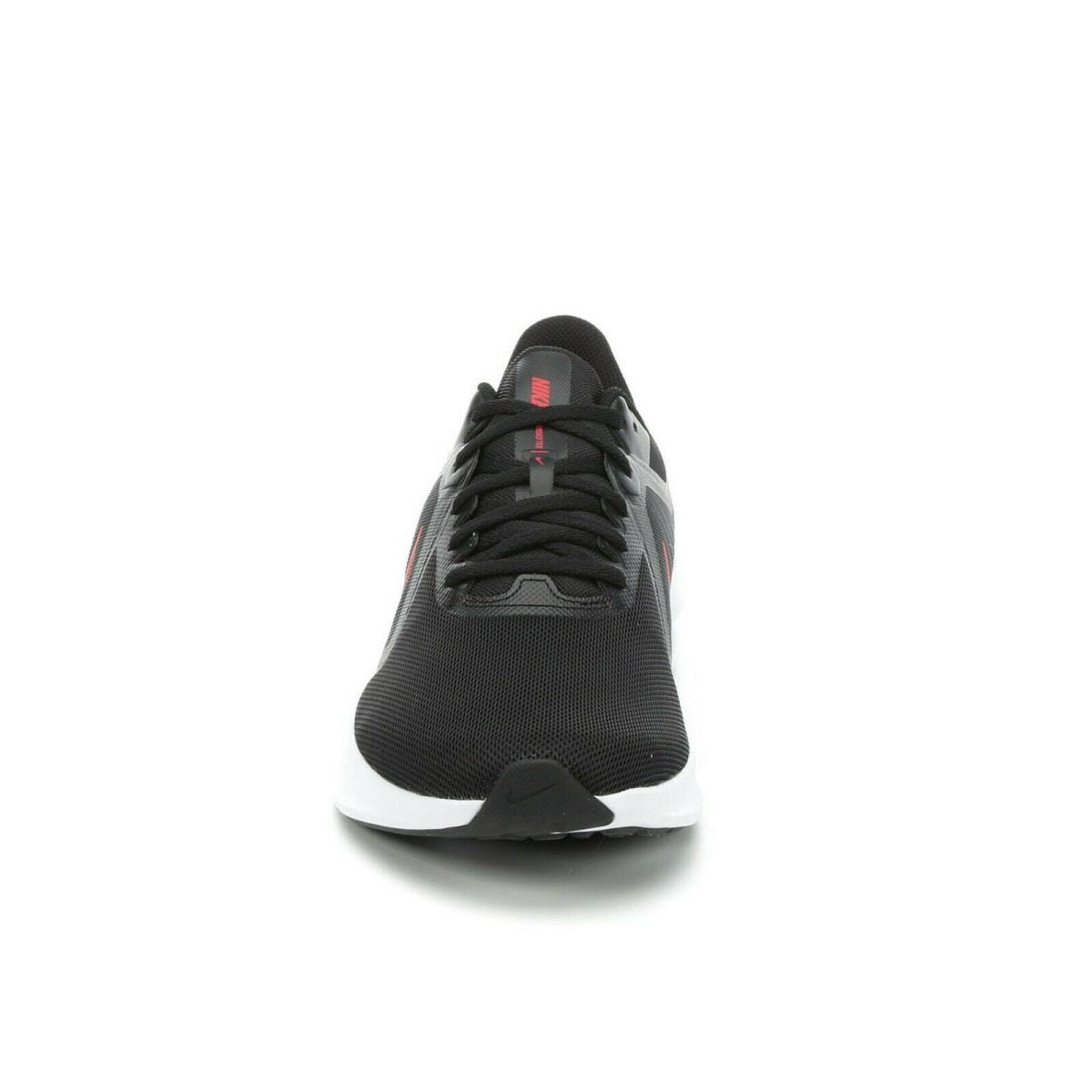 Nike shoes Max Deluxe - Black/White/Dark Smoke Grey/University 2