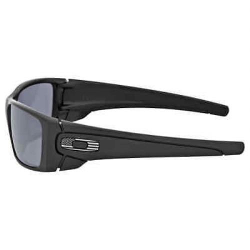 Oakley SI Fuel Cell Grey Square Men`s Sunglasses OO9096-909629-60 - Frame: Black, Lens: Gray
