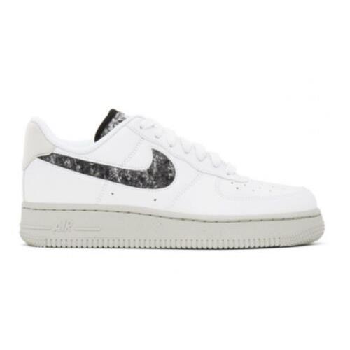 Nike Air Force 1 07 SE Womens Size 5 Casual Shoe White Black Athletic Sneaker