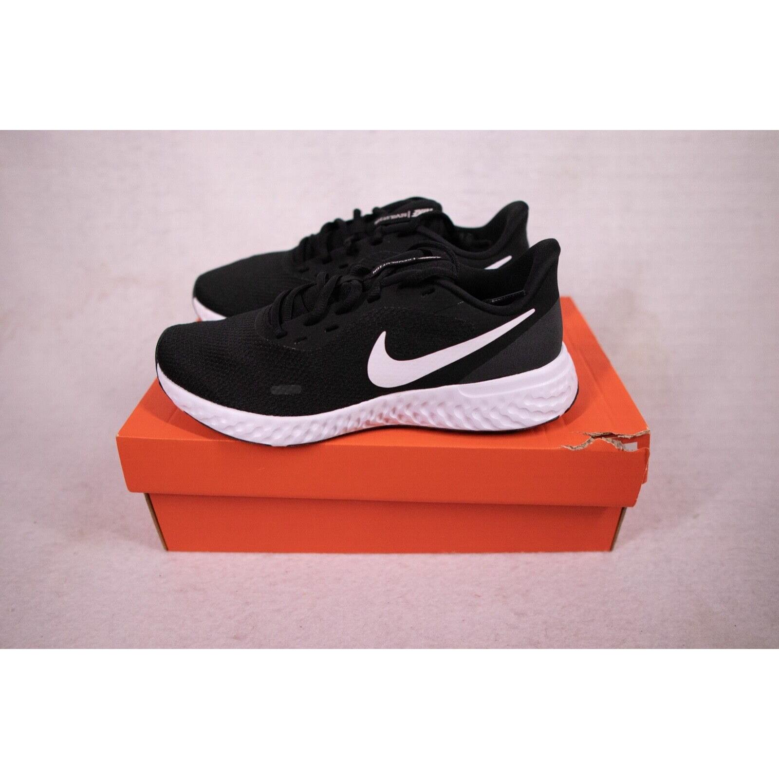 Nike MC Trainer Men`s Training Shoes Black / White Size 10 CU3580-002
