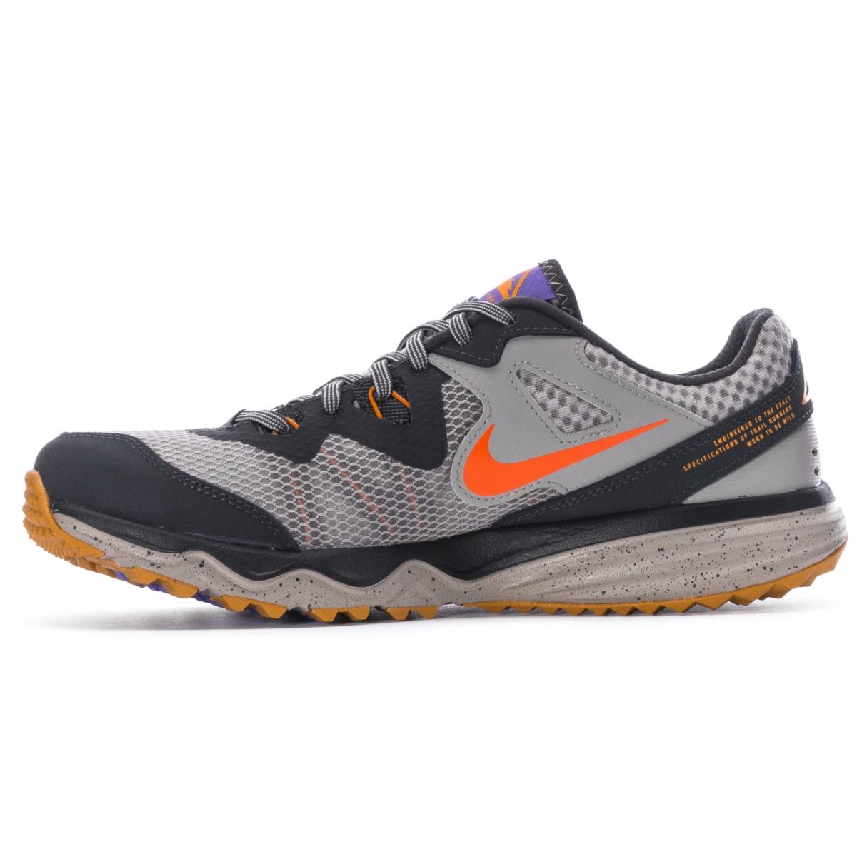 Nike shoes  - Gray , Orange 2
