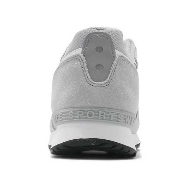 Nike shoes Venture Runner - Gray 2