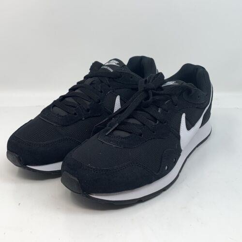 Nike shoes Venture Runner - Black 1