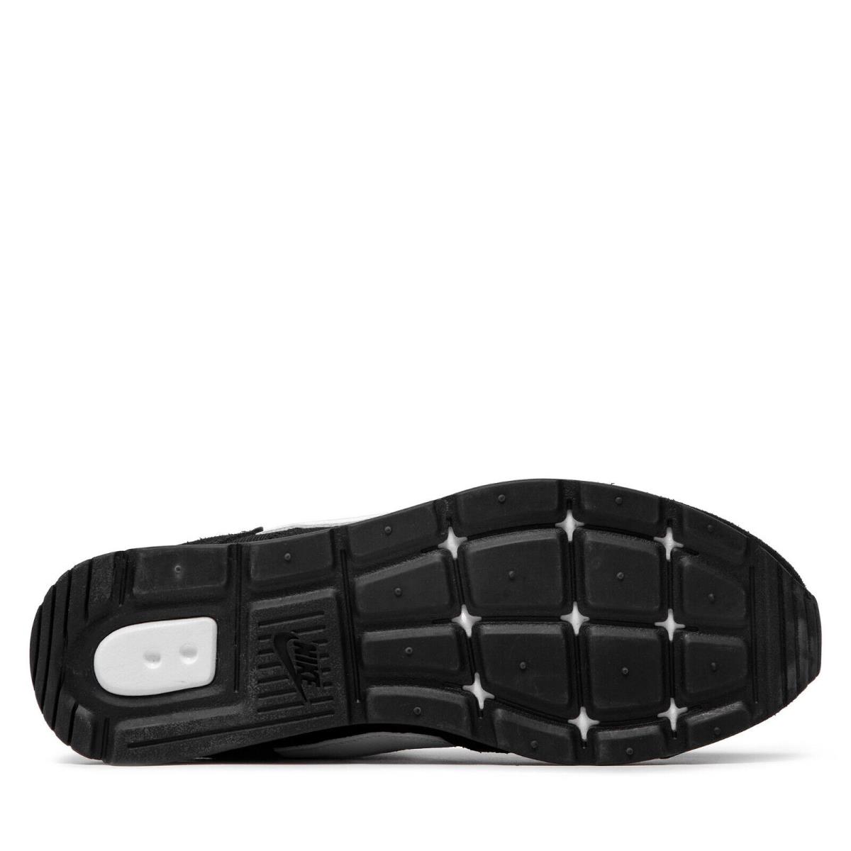 Nike shoes Venture Runner - Black , Midnight Navy/White Manufacturer 10