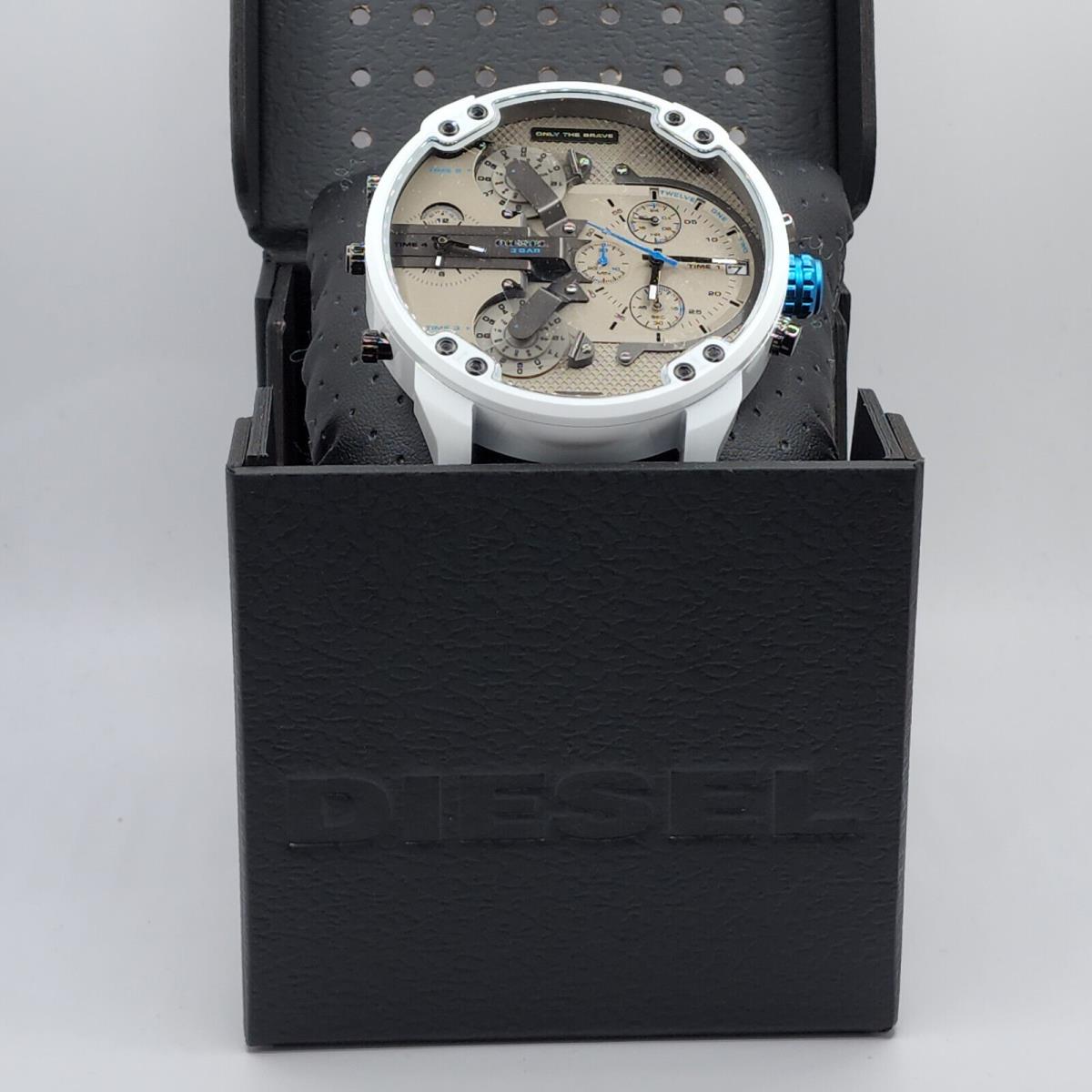 Diesel watch Daddy - Gray Dial, Gray Band, White Bezel 6